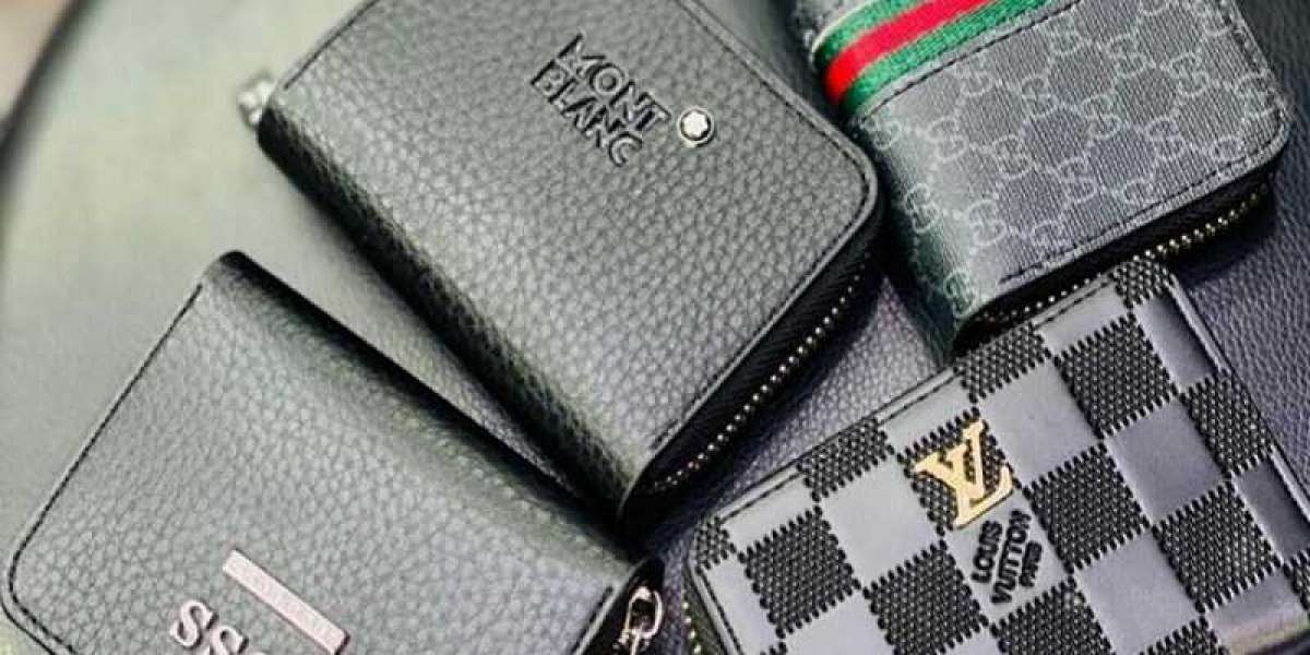 we had been missing for Luxury Designer Wallets a bit in the