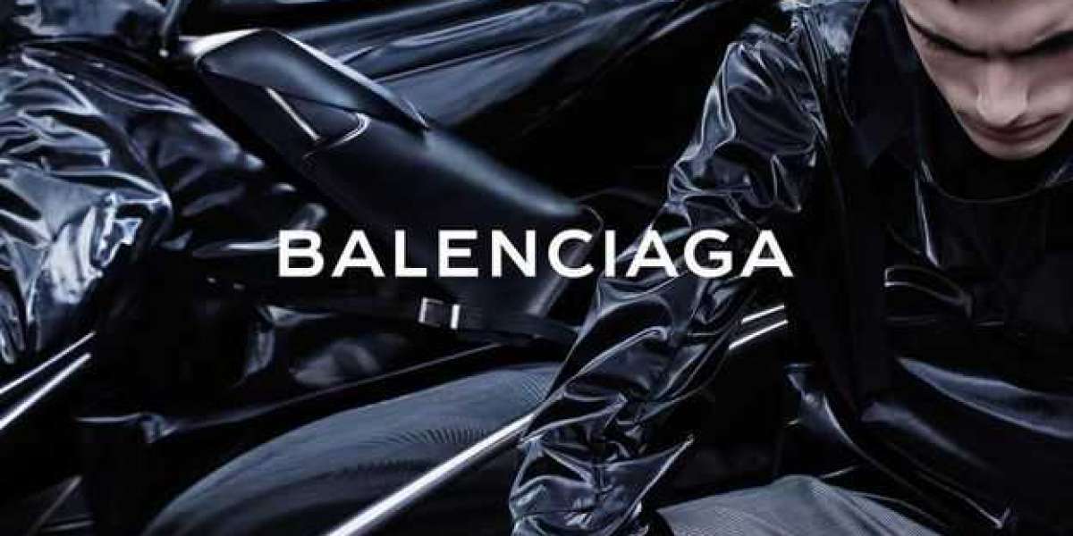 trace her Balenciaga Slides own Filipina heritage